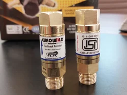 NRV EURO-WELD Flash Back Arrestor For Gas Regulator Oxygen Argoon Nitrogen & Co2 Regualtor LPG Regulator Set Welding Products